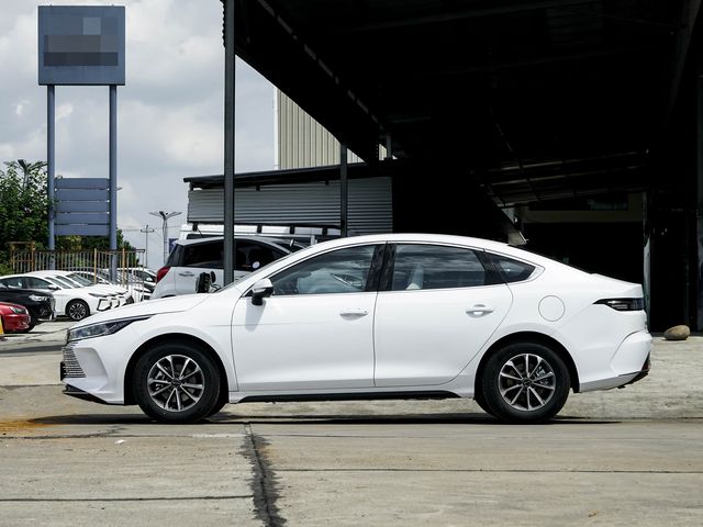 BYD Destroyer 05 — левый профиль