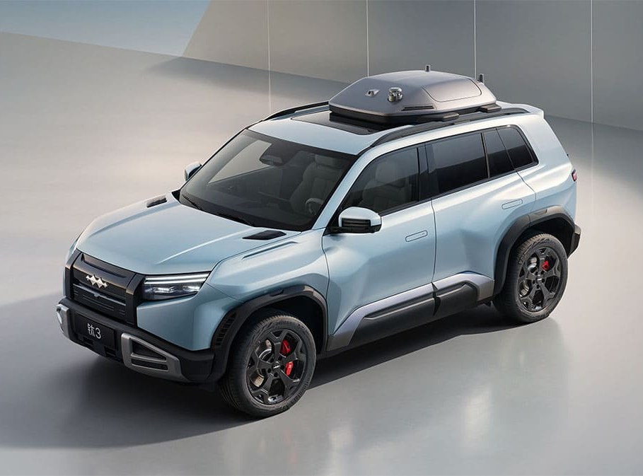 Автомобиль BYD в автосалоне