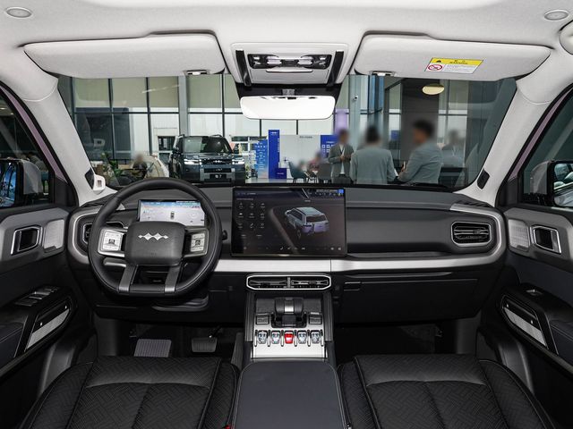 BYD Titanium 3 — торпедо и мультимедиа